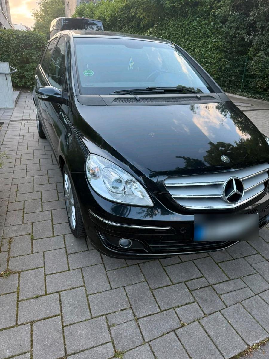Mercedes-Benz C180 2006 — вигляд ззаду