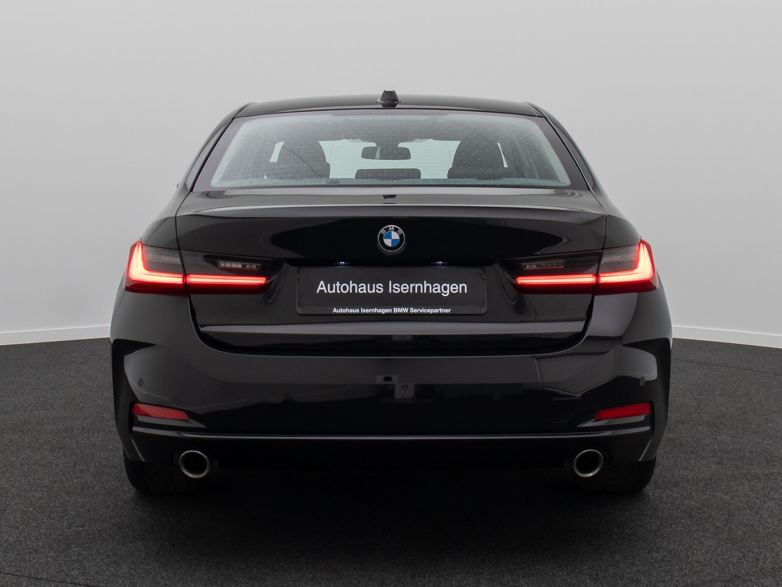 Fahrzeugabbildung BMW 318i GeschwindigReg DAB PDC Widscreen Cockpit+