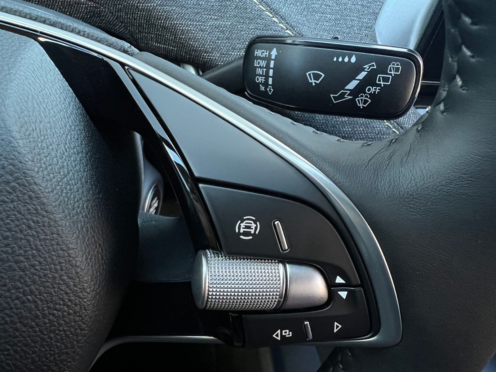 Fahrzeugabbildung SKODA Elroq 85 *Wärmepumpe,KESSY,21"LM-Felge*