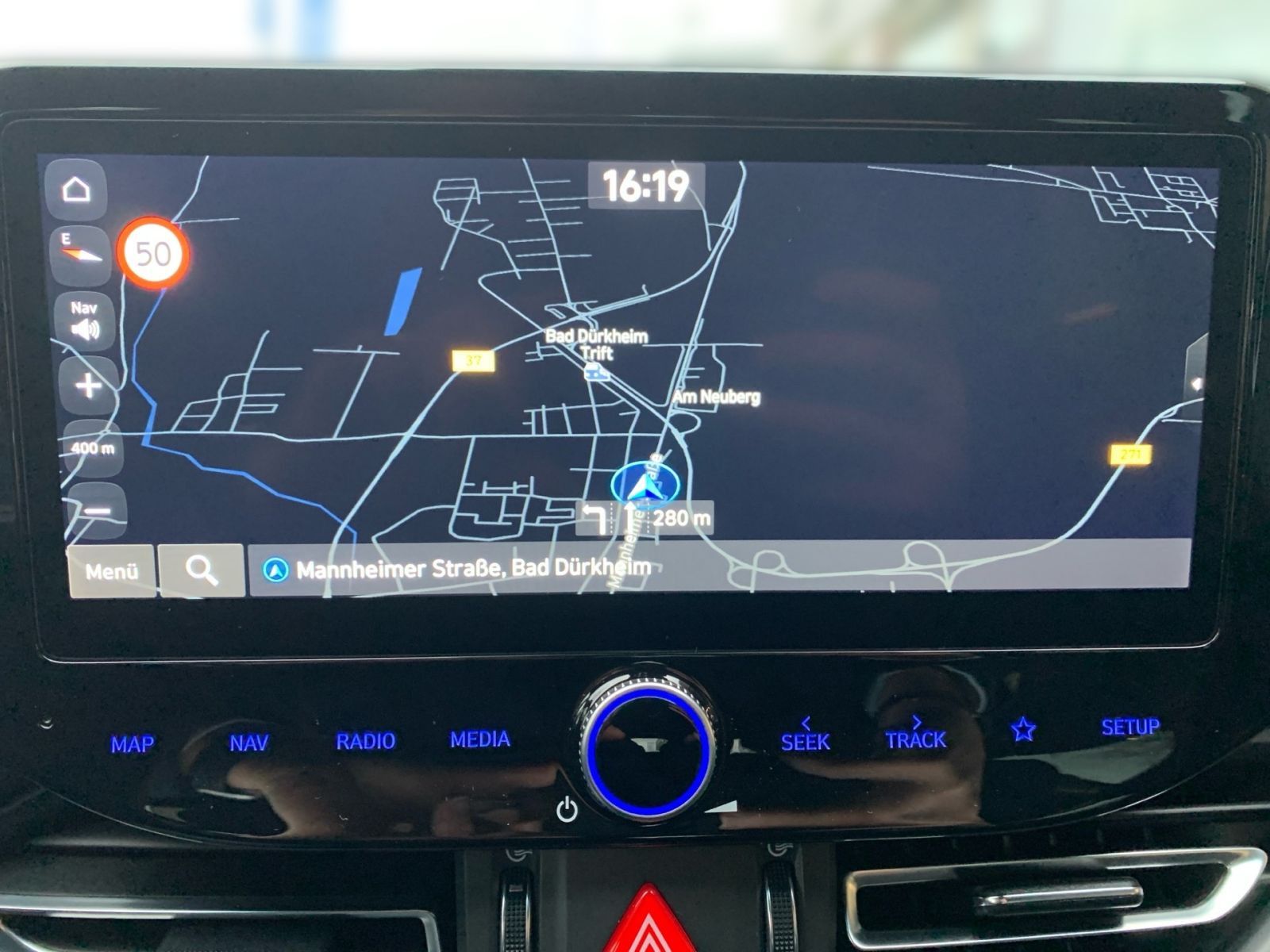 Fahrzeugabbildung Hyundai i30 Kombi 1.0 T-GDI 7-DCT Advantage LED Navi