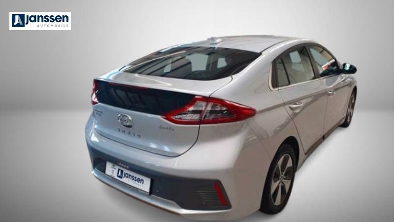 Fahrzeugabbildung Hyundai IONIQ Elektro Style