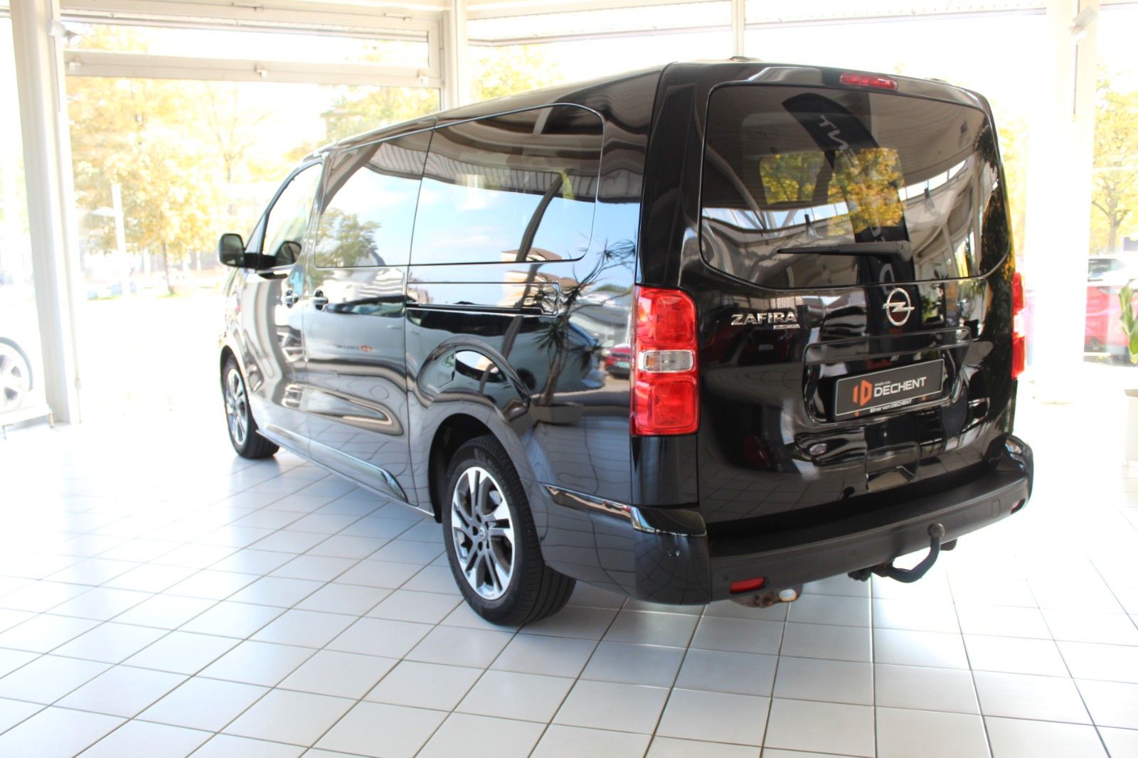 Fahrzeugabbildung Opel Zafira Life L, Automatik, 8 Sitzer, Xenon, AHK