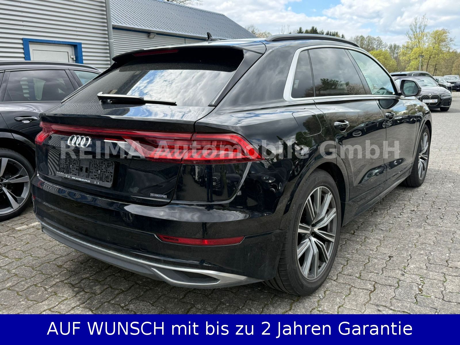 Fahrzeugabbildung Audi Q8 55 TFSI e quattro S-Line, HUD, ACC, AHK