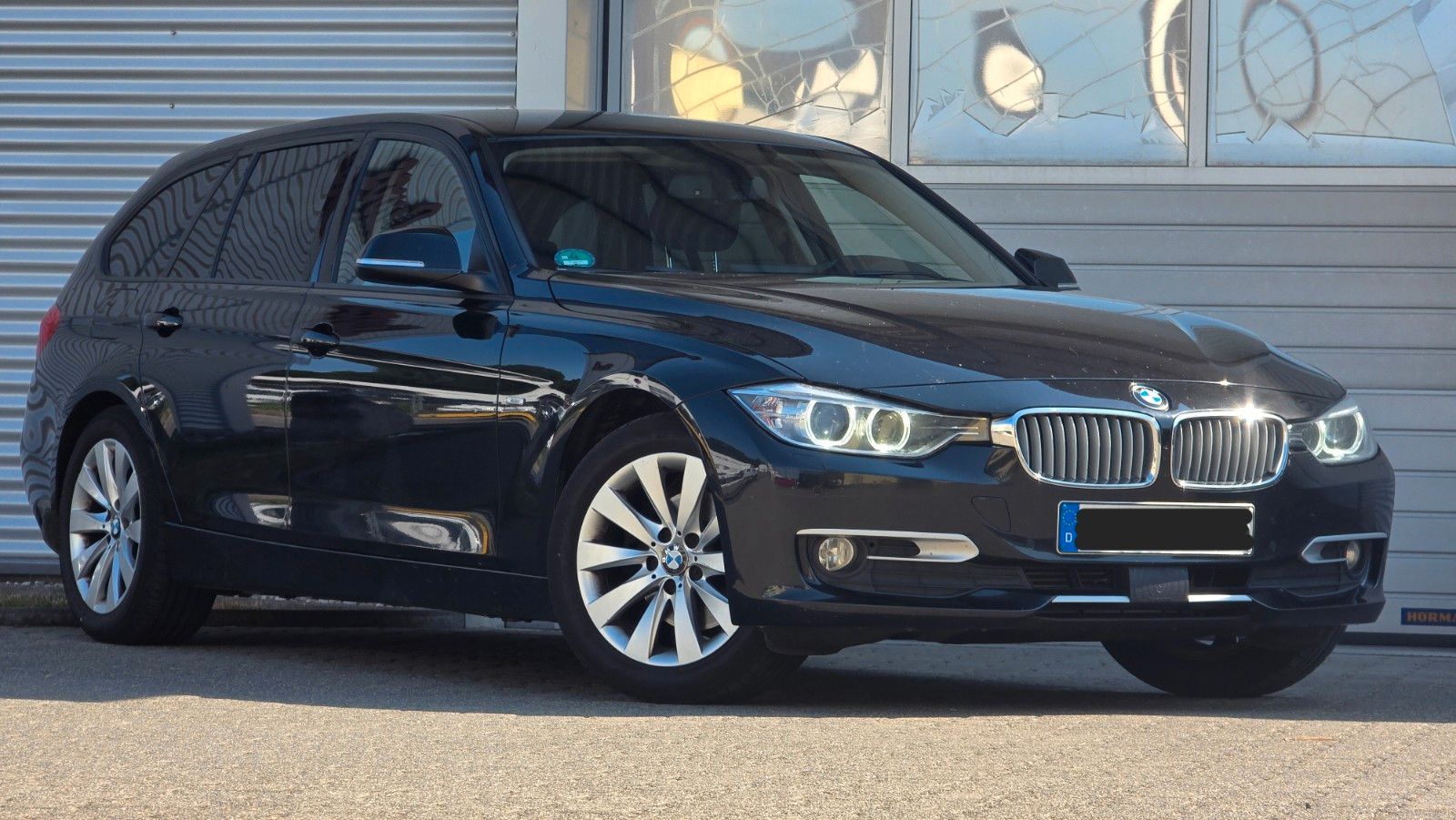 BMW BMW 320d Touring ACC Navi Klima Spur Shzg