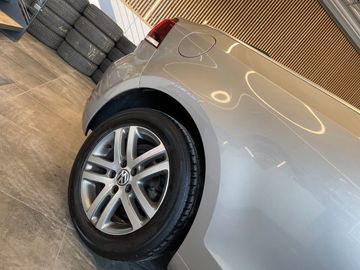 Volkswagen Golf VI Cabriolet *SHZ*BI-XENON*KAMERA*NAVI*PDC*