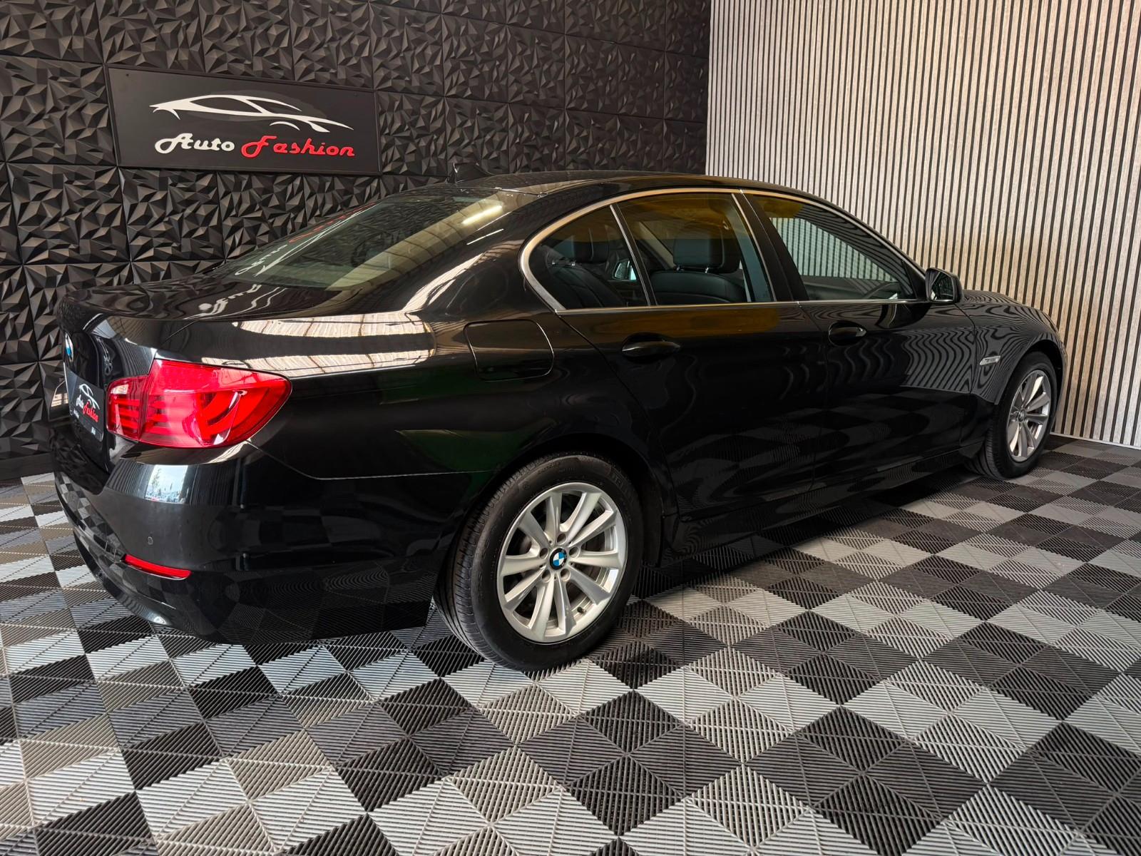 BMW 523i 204 ch 6 cylindres • Boîte auto • 70 000 km • Cuir Dakota • GPS • Radars AV/AR