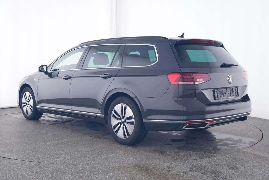Volkswagen Passat Variant GTE 1.4 TSI DSG AHK*RFK*PDC*Tempo