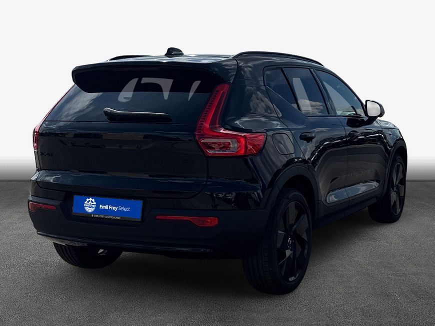Volvo XC40 B3 B DKG Plus Black Edition imagem 2