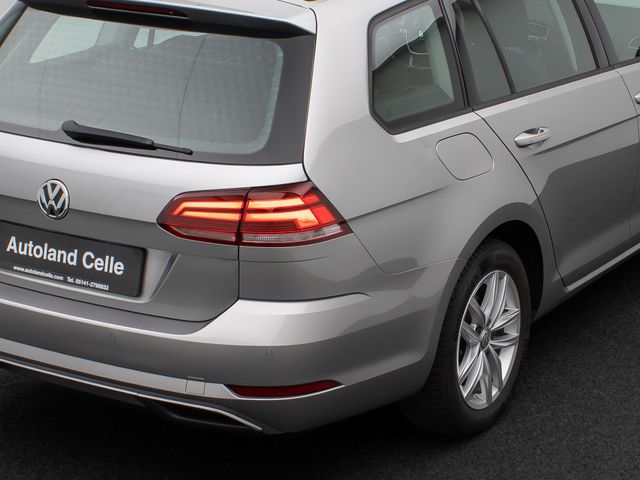 Foto Nummer 14: VW Golf