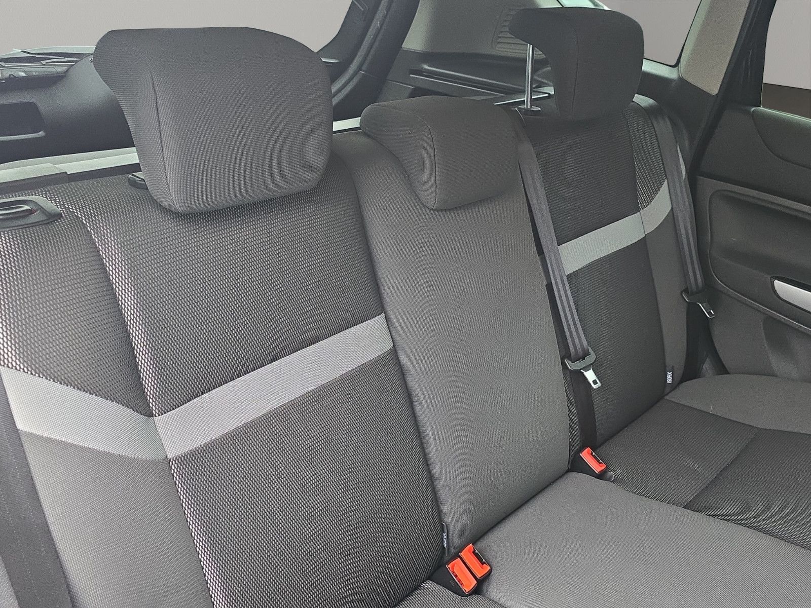 Fahrzeugabbildung Ford Kuga Champions Edition Aus 1.Hand + Voll Service