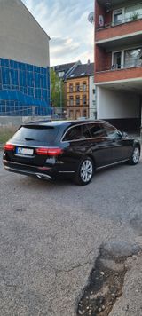 Mercedes-Benz E 200 - Mercedes-Benz E-Class in Köln