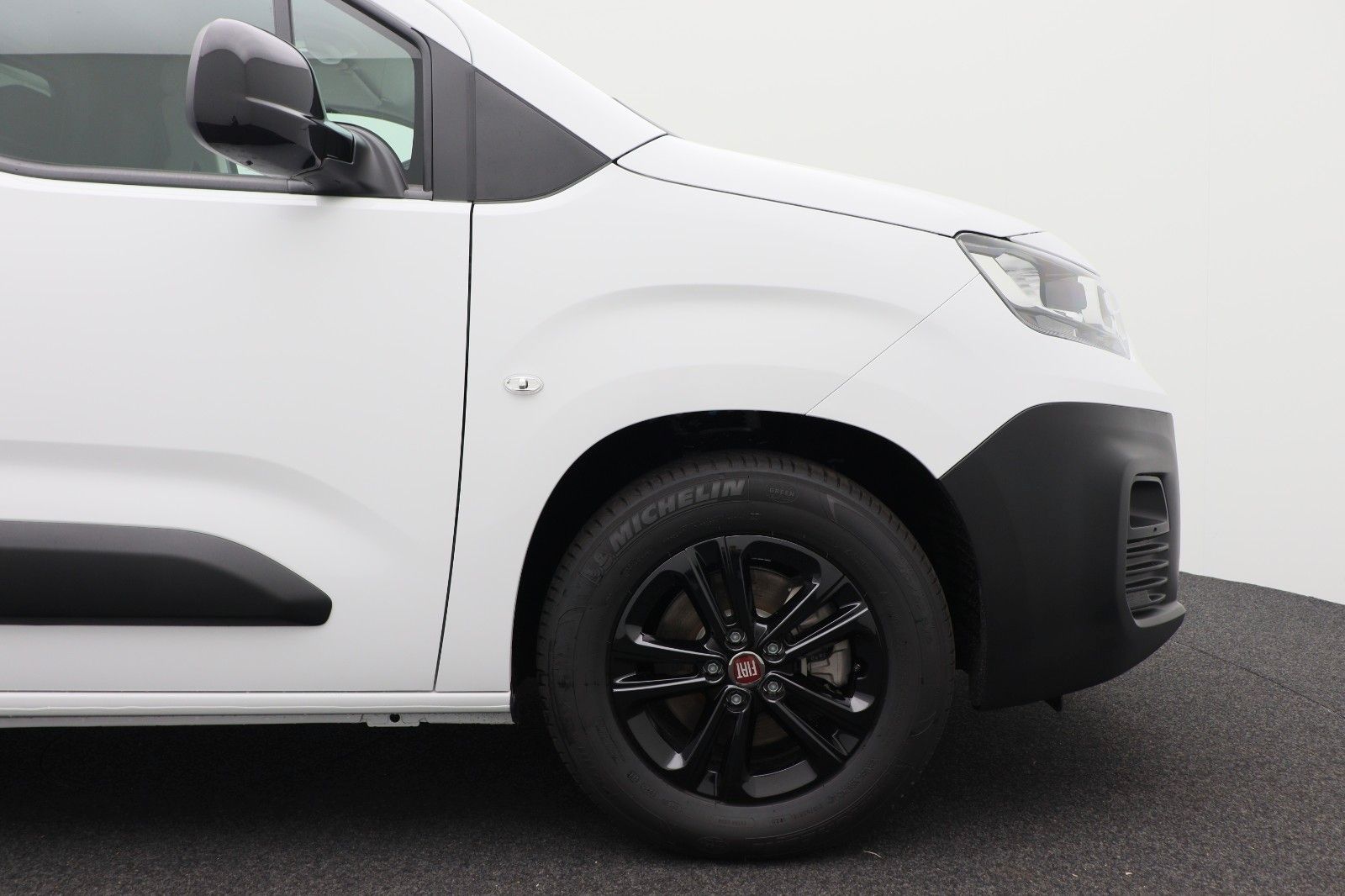 Fahrzeugabbildung Fiat E-Doblo Kastenwagen L2 100 kW Sofort!