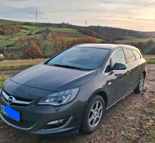 Opel Astra Sports Tourer Kombilimousine Di...