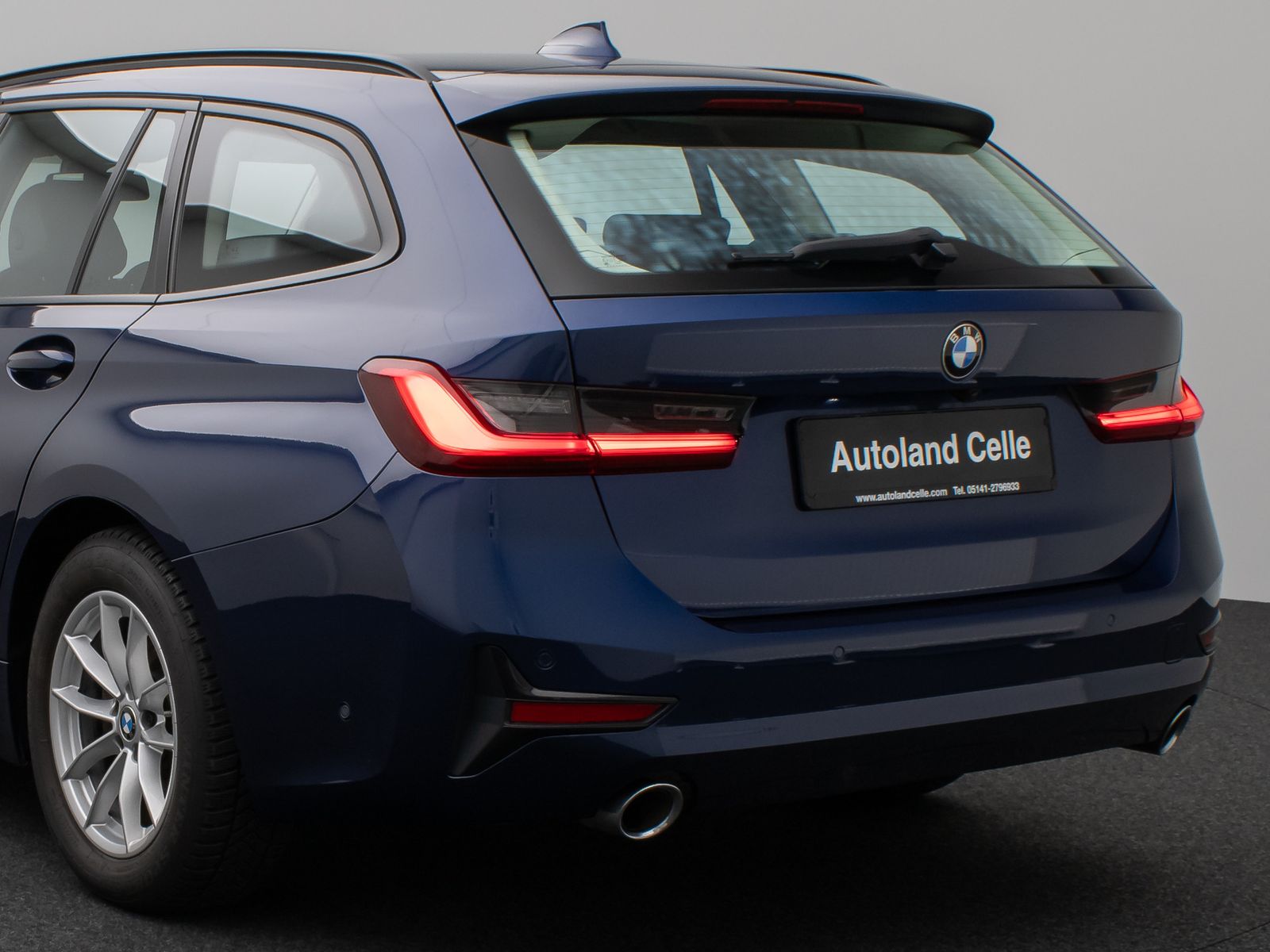 Fahrzeugabbildung BMW 320d Kamera HiFi CockPit+ Sport Geschwindigkeit