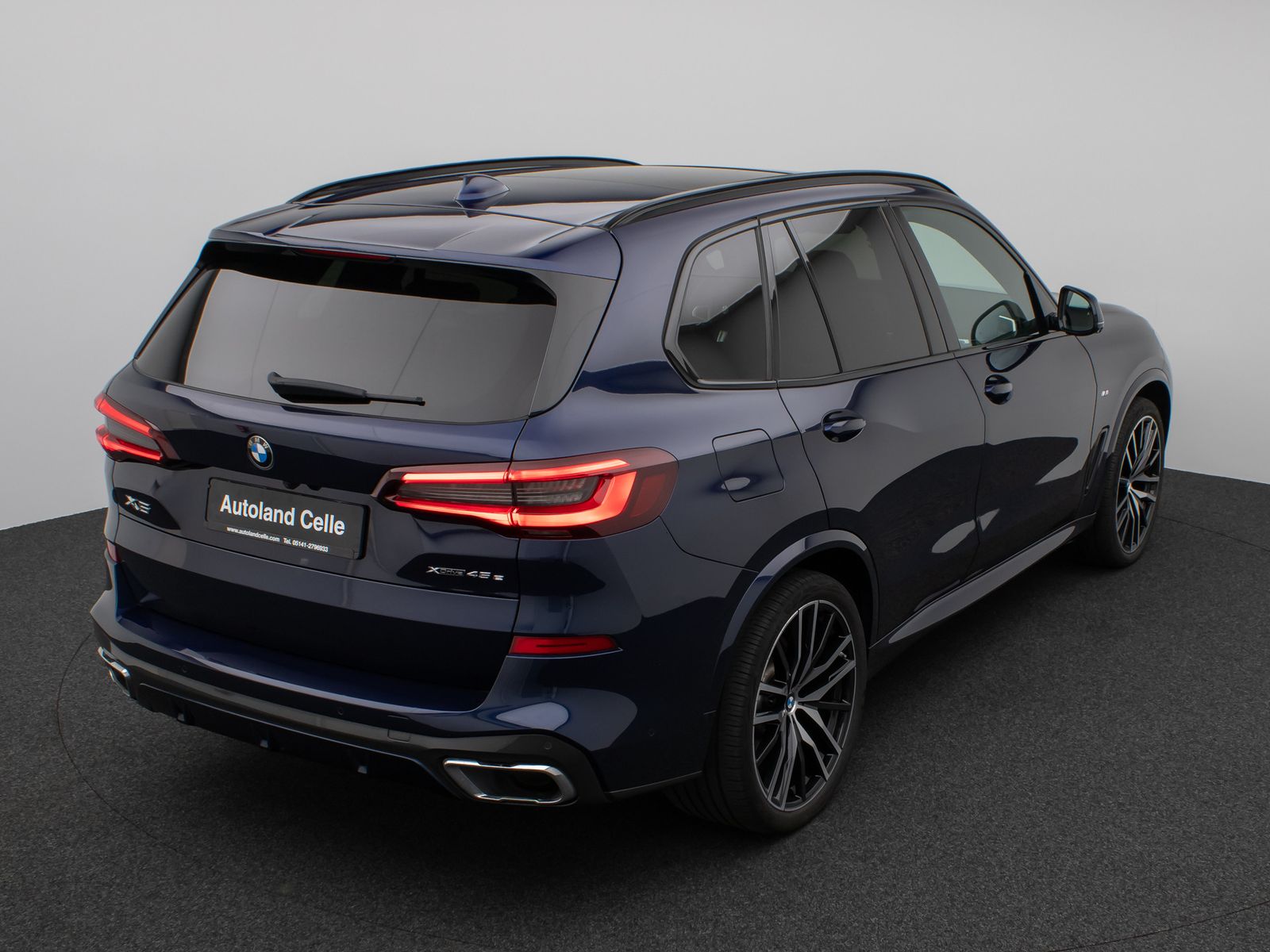 Fahrzeugabbildung BMW X5 xD45e M Sport Panorama 360°HUD DAB H/K 22Zoll