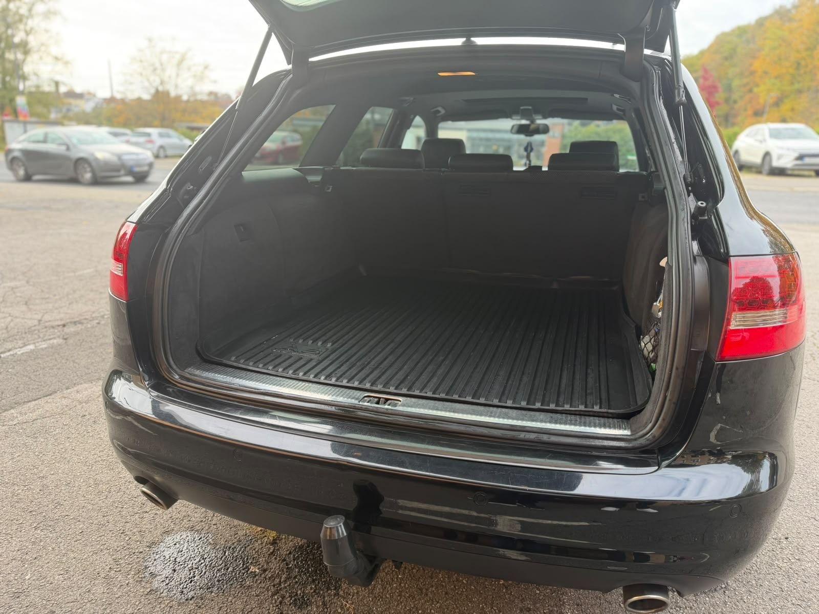 Audi A6 2010 — photo 11