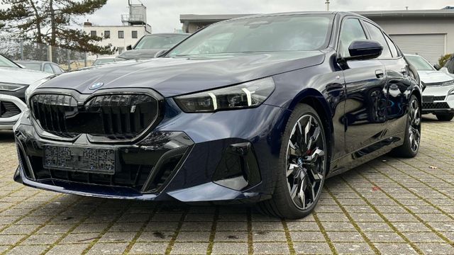 BMW i5 40 eDrive M SPORTPAKET PRO