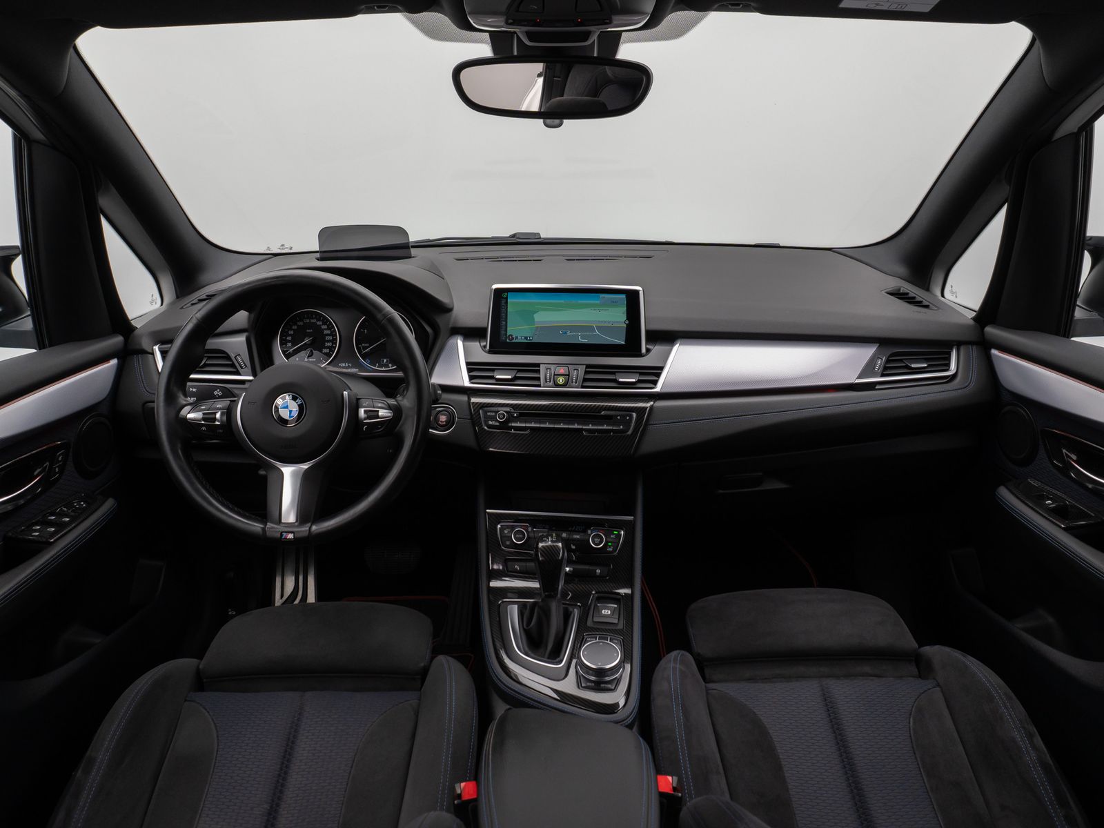 Fahrzeugabbildung BMW 218d Gran Tourer M Sport Kamera HUD AHK Stop&Go