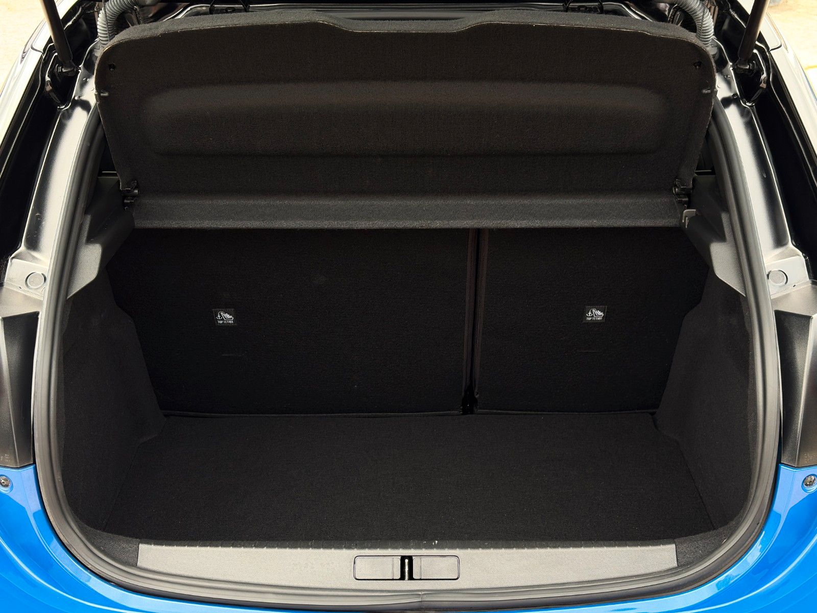 Fahrzeugabbildung Opel Corsa F GS 1.2 Turbo Matrix CarPlay ACC SHZ LHZ