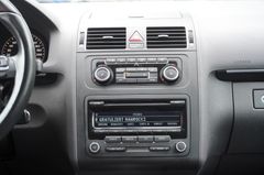 Fahrzeugabbildung Volkswagen Touran Highline DSG 7-Sitzer Tempomat SHZ PDC!