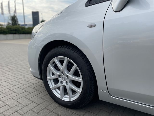 Toyota Verso  Travel