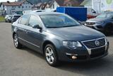 Volkswagen Passat Lim. Highline 8-Fach bereift - Volkswagen Passat mit Benzin-Antrieb: Alcantara, Limousine
