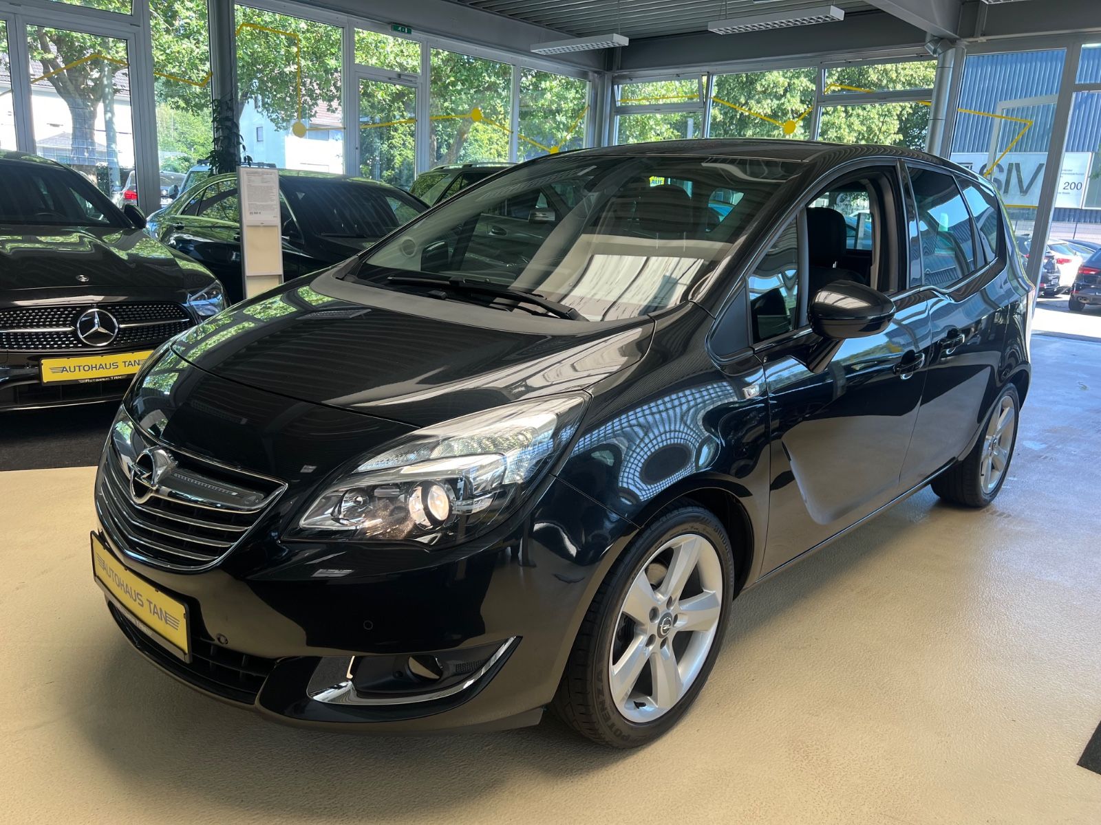 Fahrzeugabbildung Opel Meriva B Innovation *RÜCKFAHRKAMERA*NAVI*
