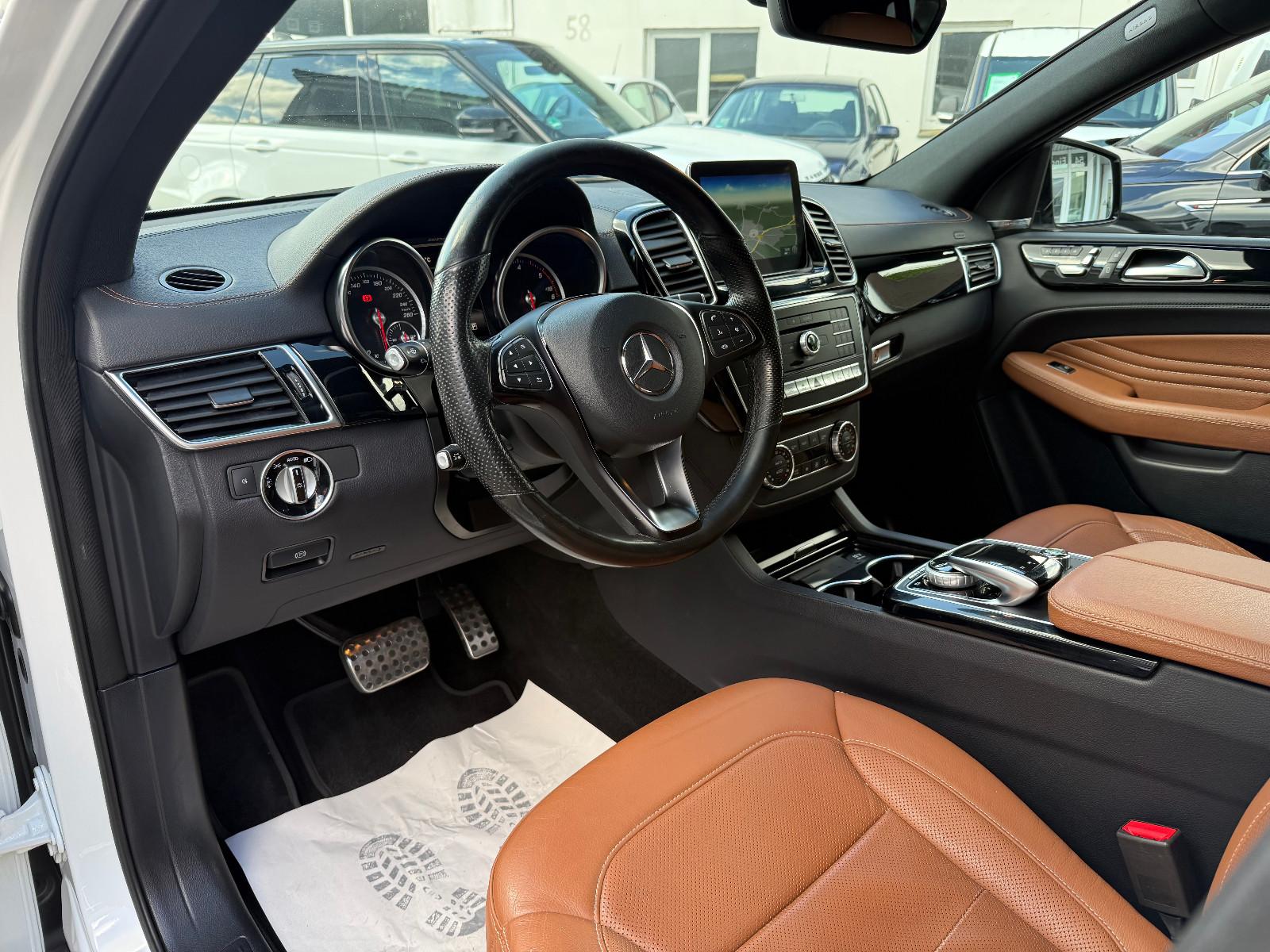 Mercedes-Benz GLE 350 d Cou 4Mat AMG+Bi-Xen+Navi+Kam+Pano+AHK