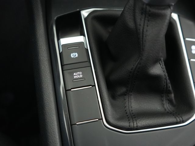 Tiguan TIGUAN LIFE TDI DSG+AHK+NAVI+LED-SCHEINWE
