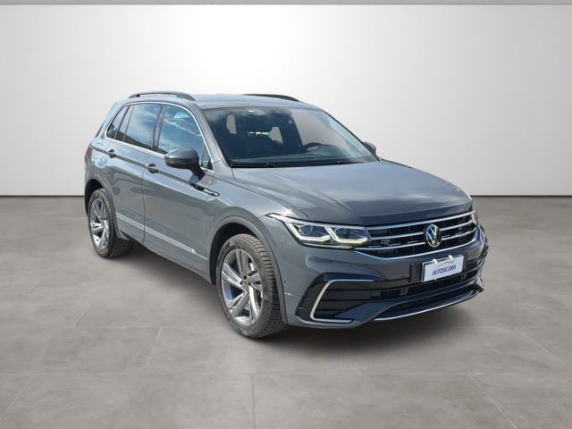 Volkswagen VOLKSWAGEN Tiguan 2.0 TDI 150 CV SCR DSG 4MOTION imagem 3
