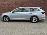 Skoda Octavia Kombi.neues Modell/Navi/Tel/Spurhal./Sit - Skoda Octavia: Modell
