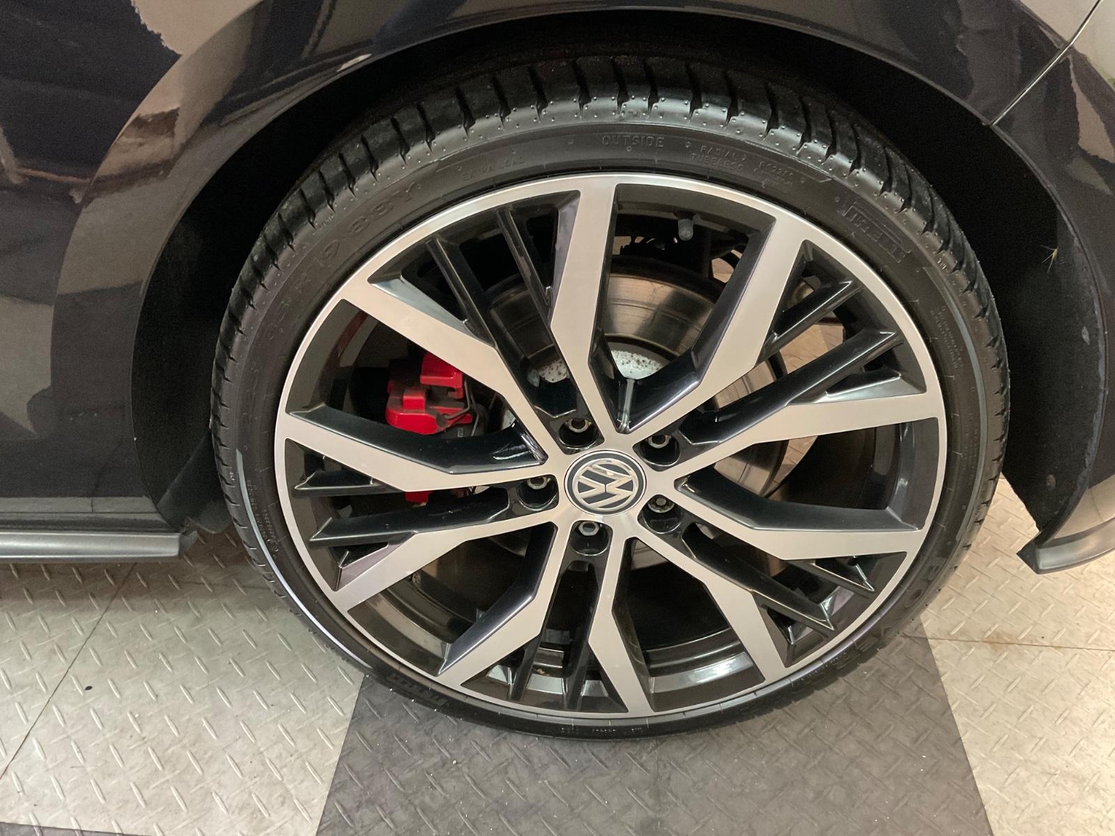 Volkswagen Golf VII GTI Performance, Diff.,Led,Navi,DYNAUD