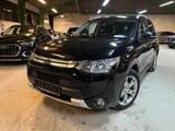 Mitsubishi Outlander Style+ Invite 4WD AUT. 7SITZE - Mitsubishi Outlander Style