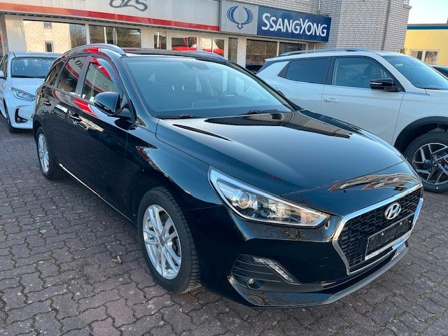 Hyundai i30 cw YES!