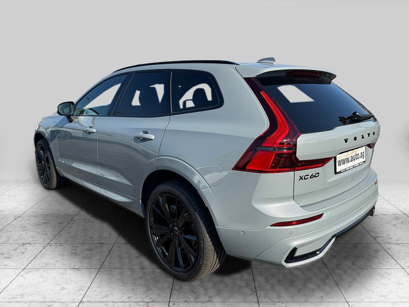 Volvo XC60 T6 PLUS BLACK ED. LAGOM AHK imagem 3
