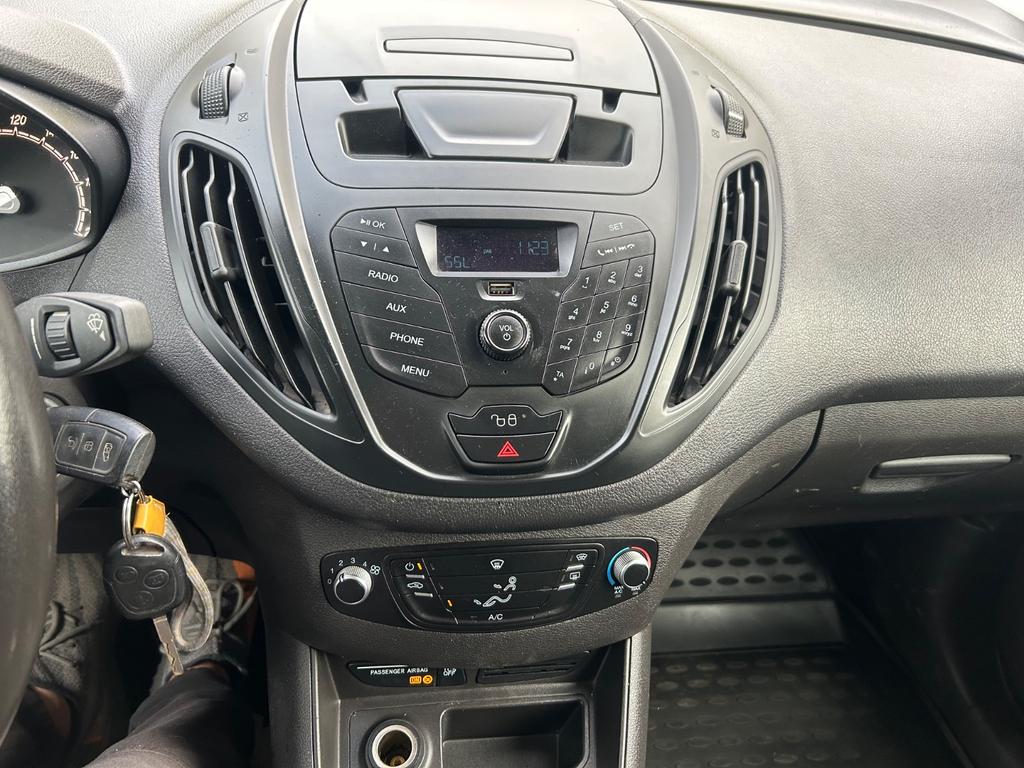 Ford Transit Courier