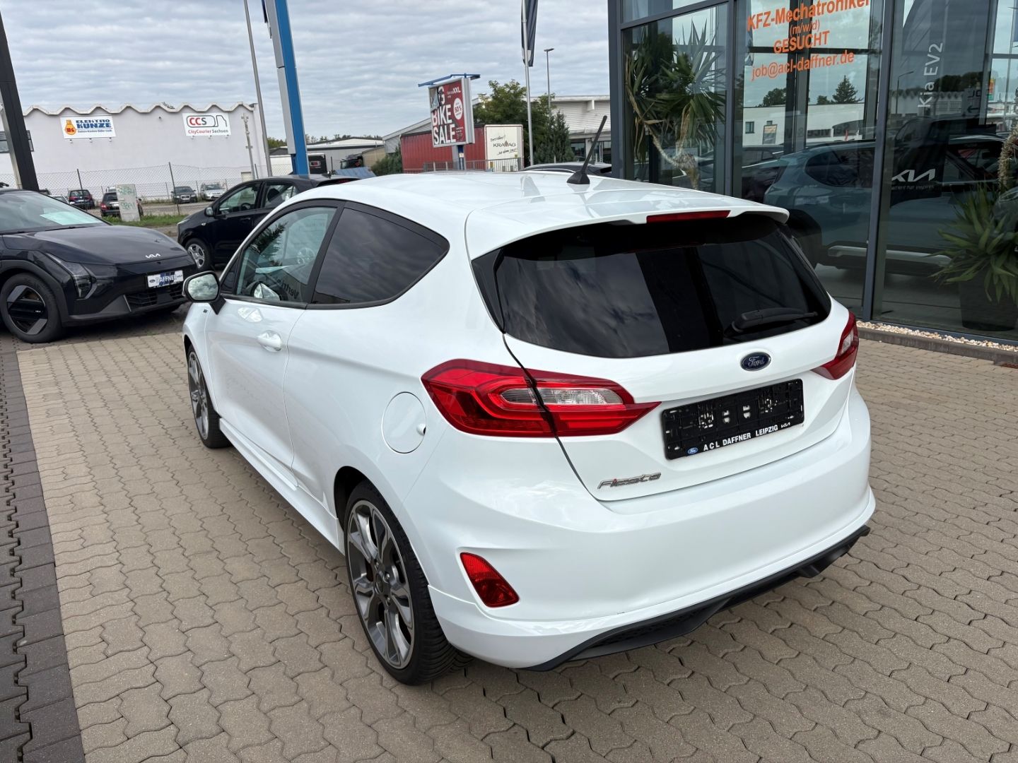 Fahrzeugabbildung Ford Fiesta ST-Line Sitzheizung Lenkradheizung DAB
