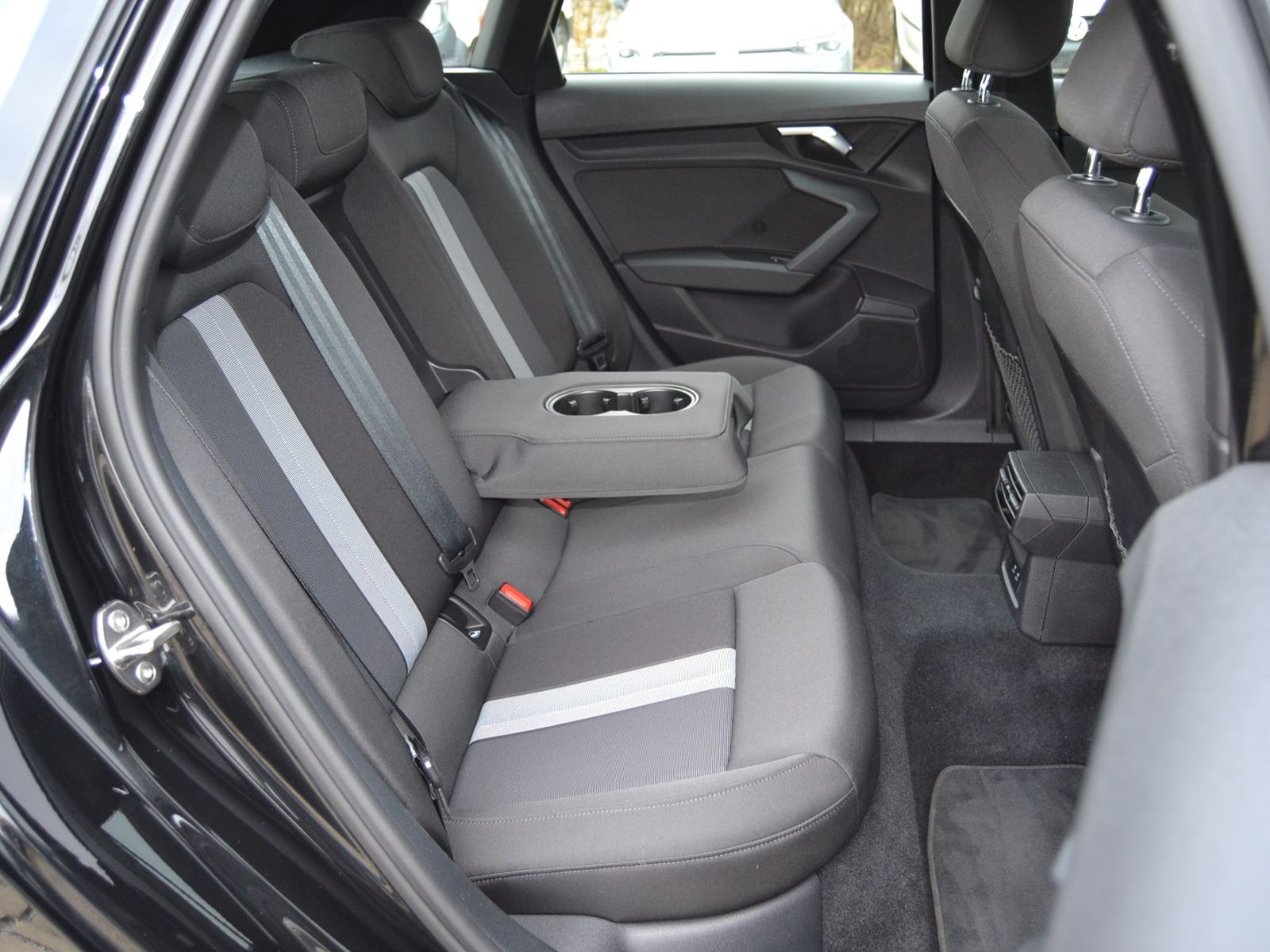 A3 Sportback 35 TFSI Advanced LED/NAVI+VZE/ACC/A