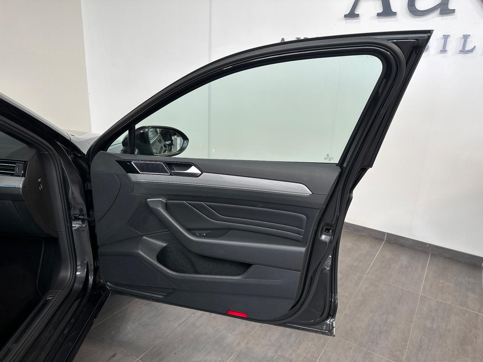 Volkswagen Passat 1.4 TSI DSG GTE R-Line NAV+LED, миниатюра 9