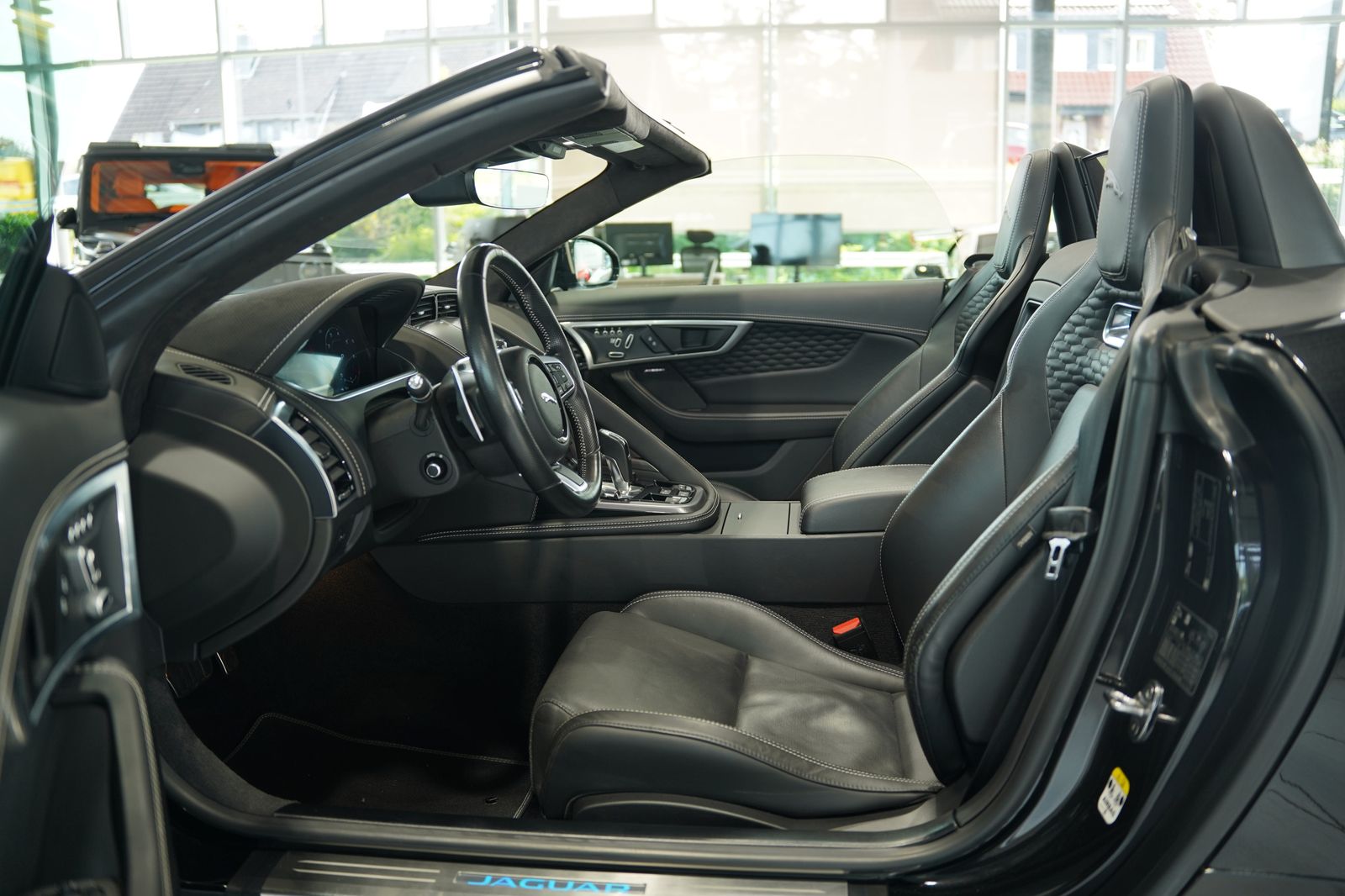 Jaguar F Type