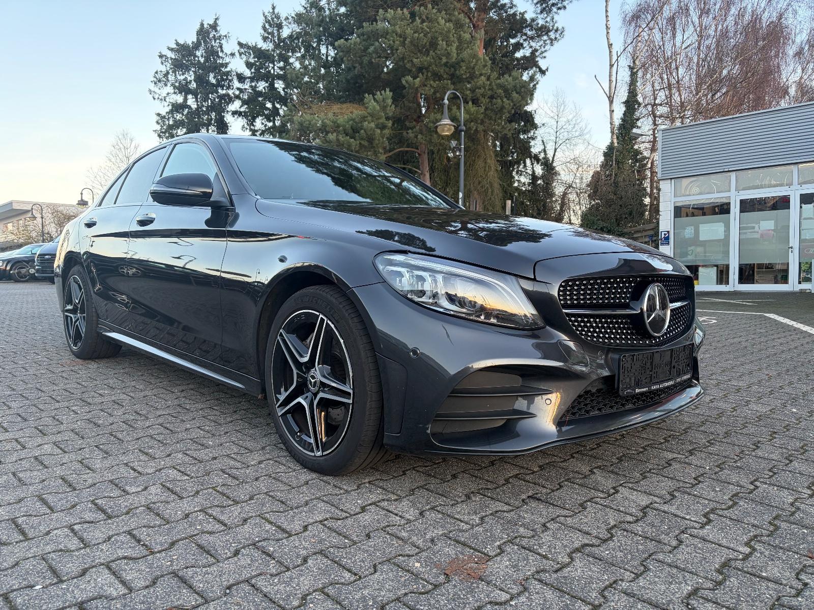 Mercedes-Benz C 220 C Limousine C 220 d 4Matic AMG Line