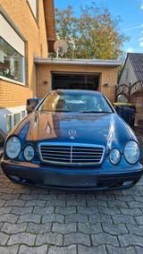 Mercedes-Benz Top Mercedes CLK 200 ohne Rost - Mercedes-Benz CLK 200 in Bielefeld