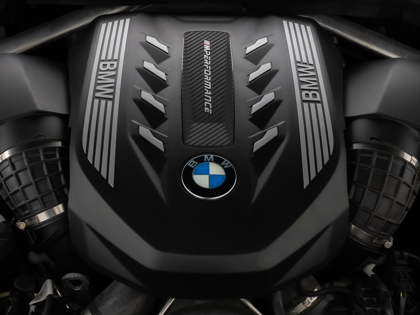 Fahrzeugabbildung BMW X6 M50i Panorama Laser 360° DAB H/K HUD 22Zoll