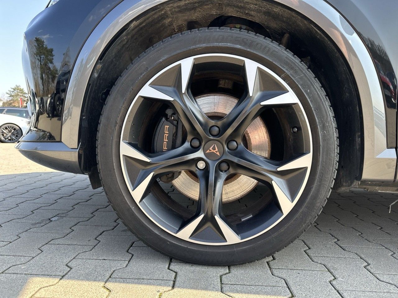Fahrzeugabbildung CUPRA Formentor VZ 1.4 e-Hybrid 245 PS DSG - mit KI generiert/bearbeitet