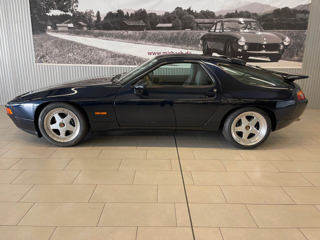 Porsche 928 GTS