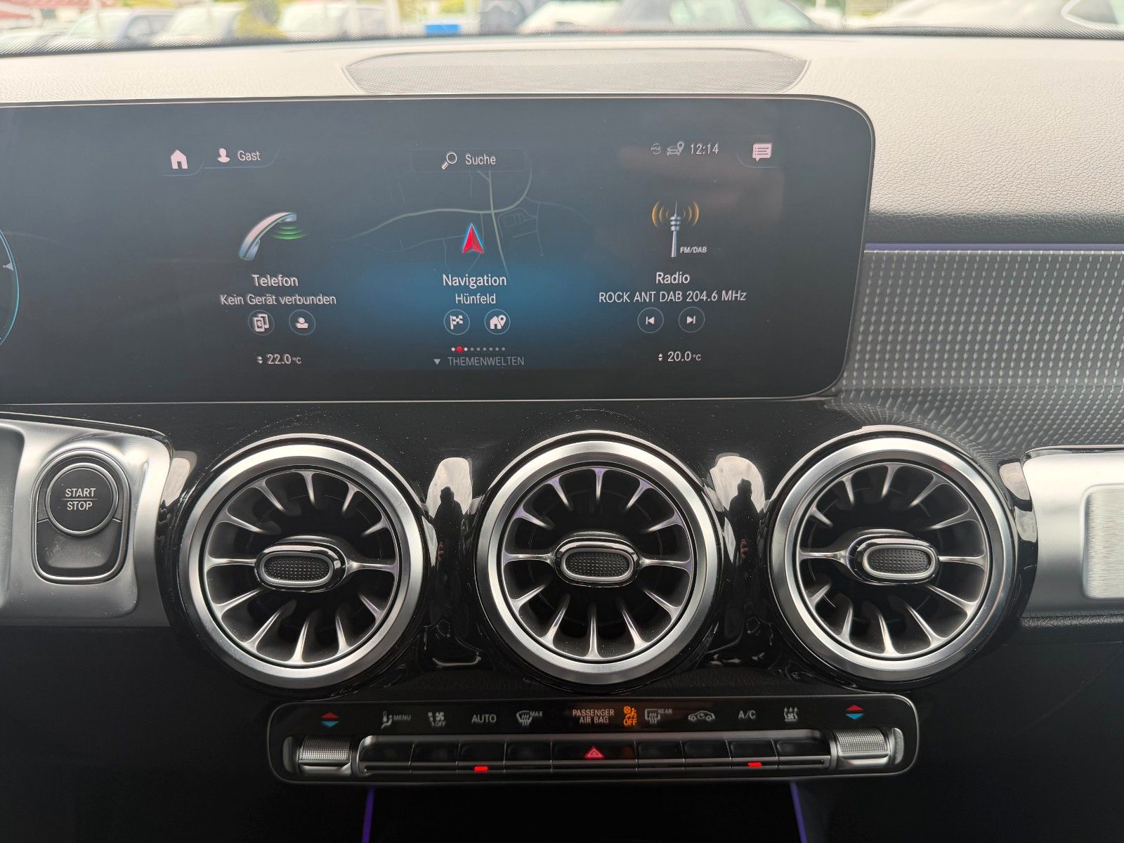 Fahrzeugabbildung Mercedes-Benz EQB 350 4M Progressive+Distr+Ambiente+RFK+MBUX