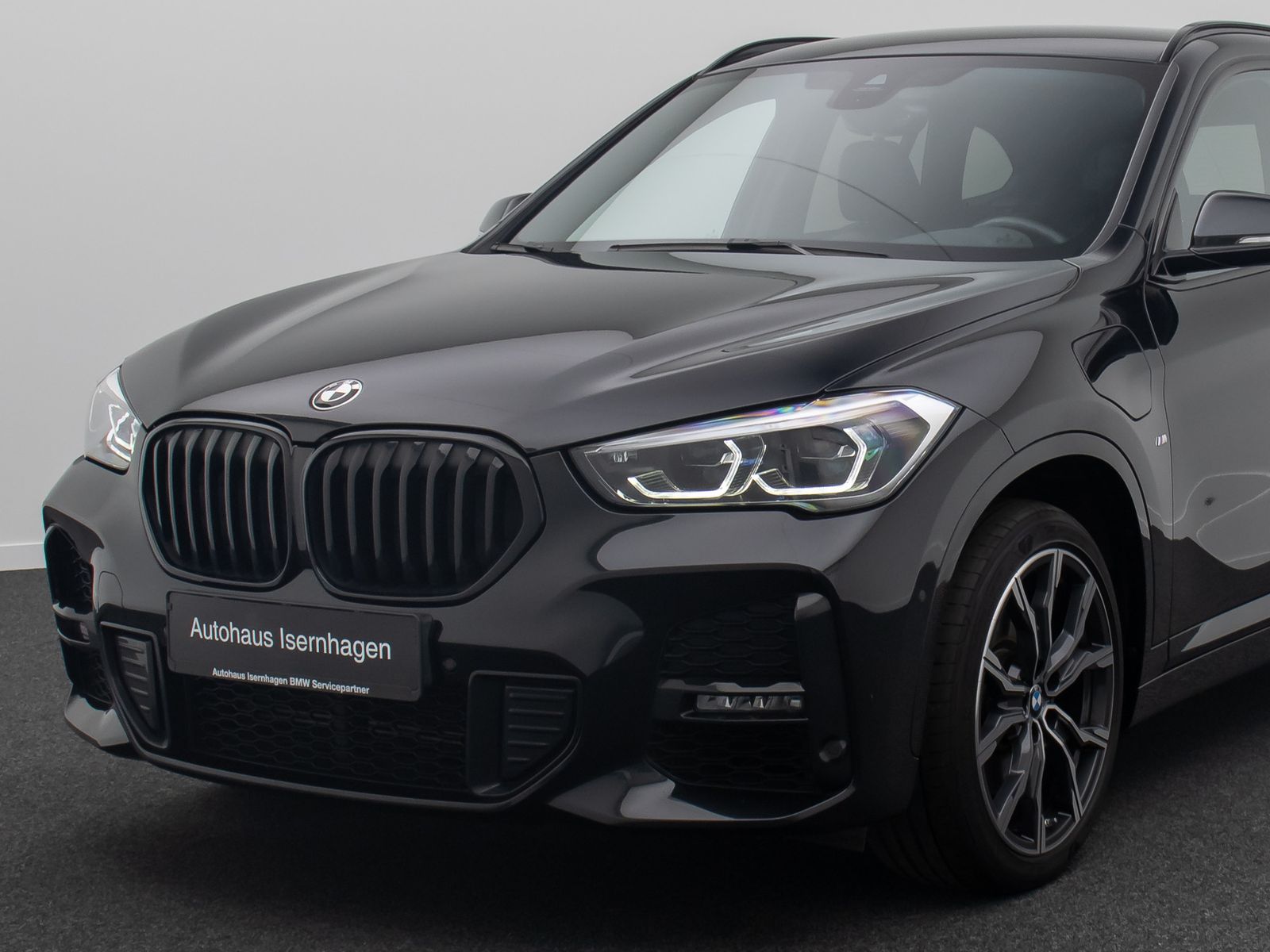 Fahrzeugabbildung BMW X1 xD25e M Sport Kamera AHK DAB Alarm H/K 19Zoll