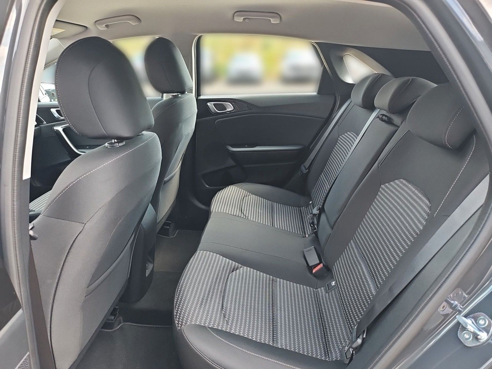 Fahrzeugabbildung Kia CEED_5 1.0T 100 VISION (NAV)