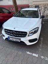 Mercedes-Benz GLA 220 d DCT - - Mercedes-Benz GLA 220 in Berlin
