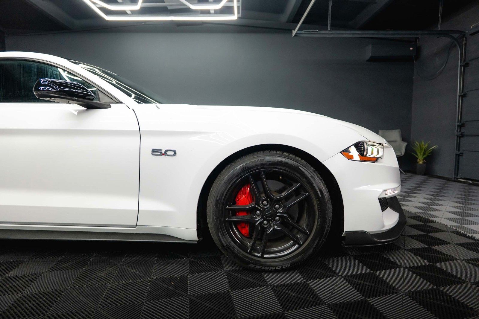 Fahrzeugabbildung Ford Mustang Shelby GT 500 5.0 V8 Performance PREMIUM
